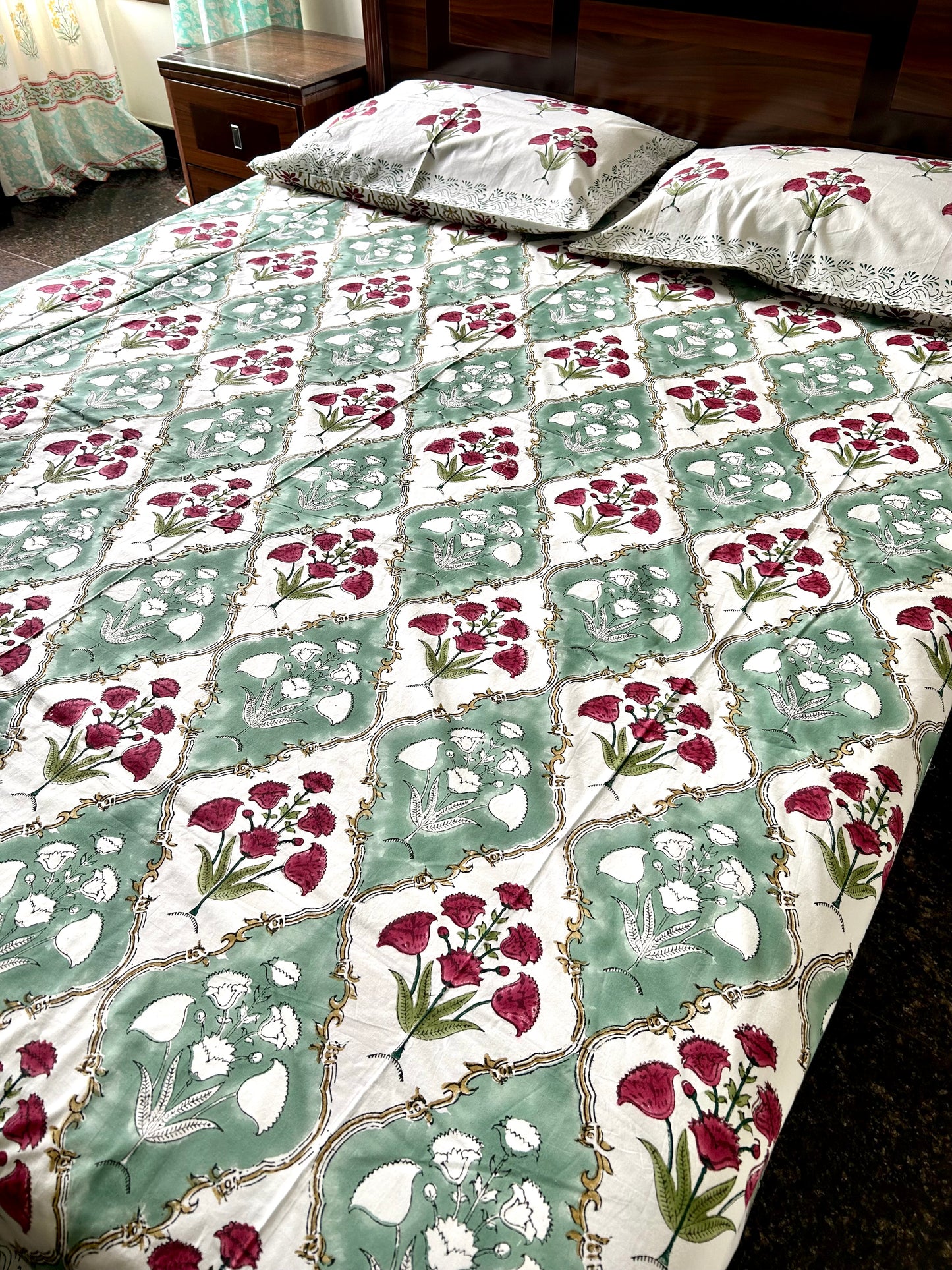 Vanaja Block Printed Cotton Bedsheet(90x108)