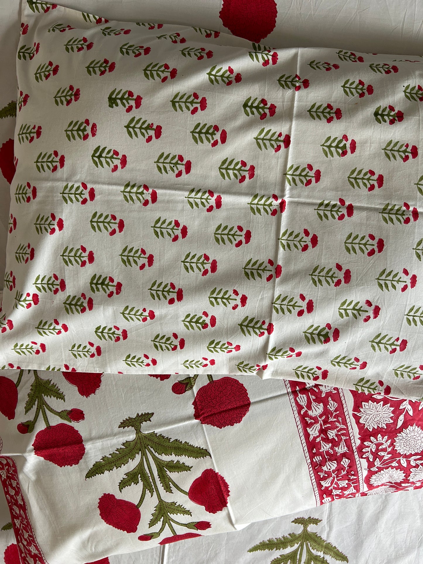 Prakhya Block Printed Cotton Bedsheet(90x108)