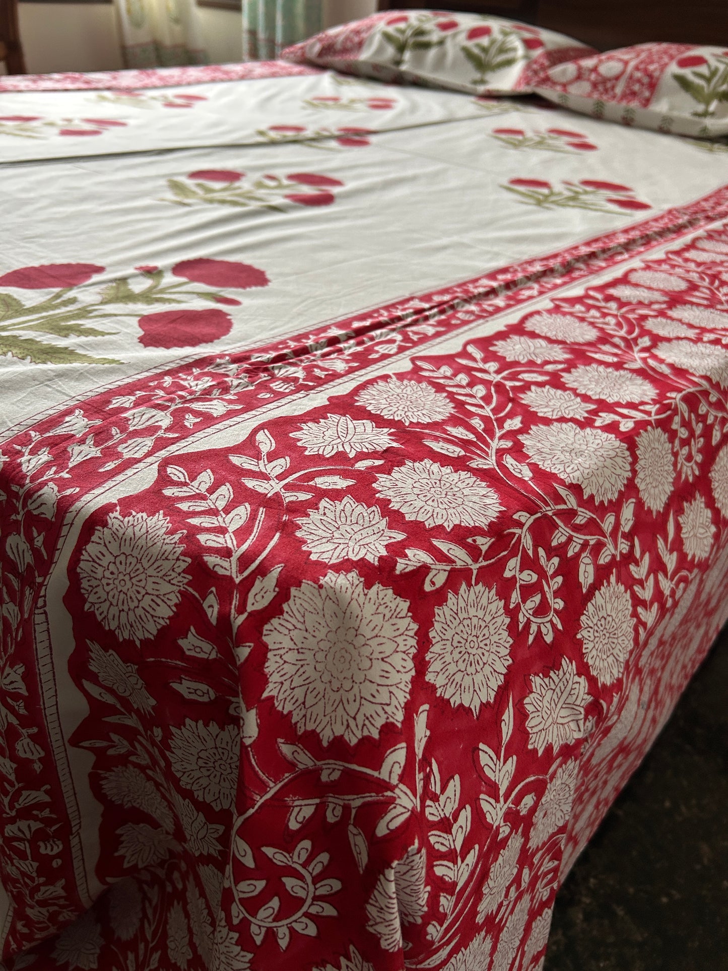 Prakhya Block Printed Cotton Bedsheet(90x108)