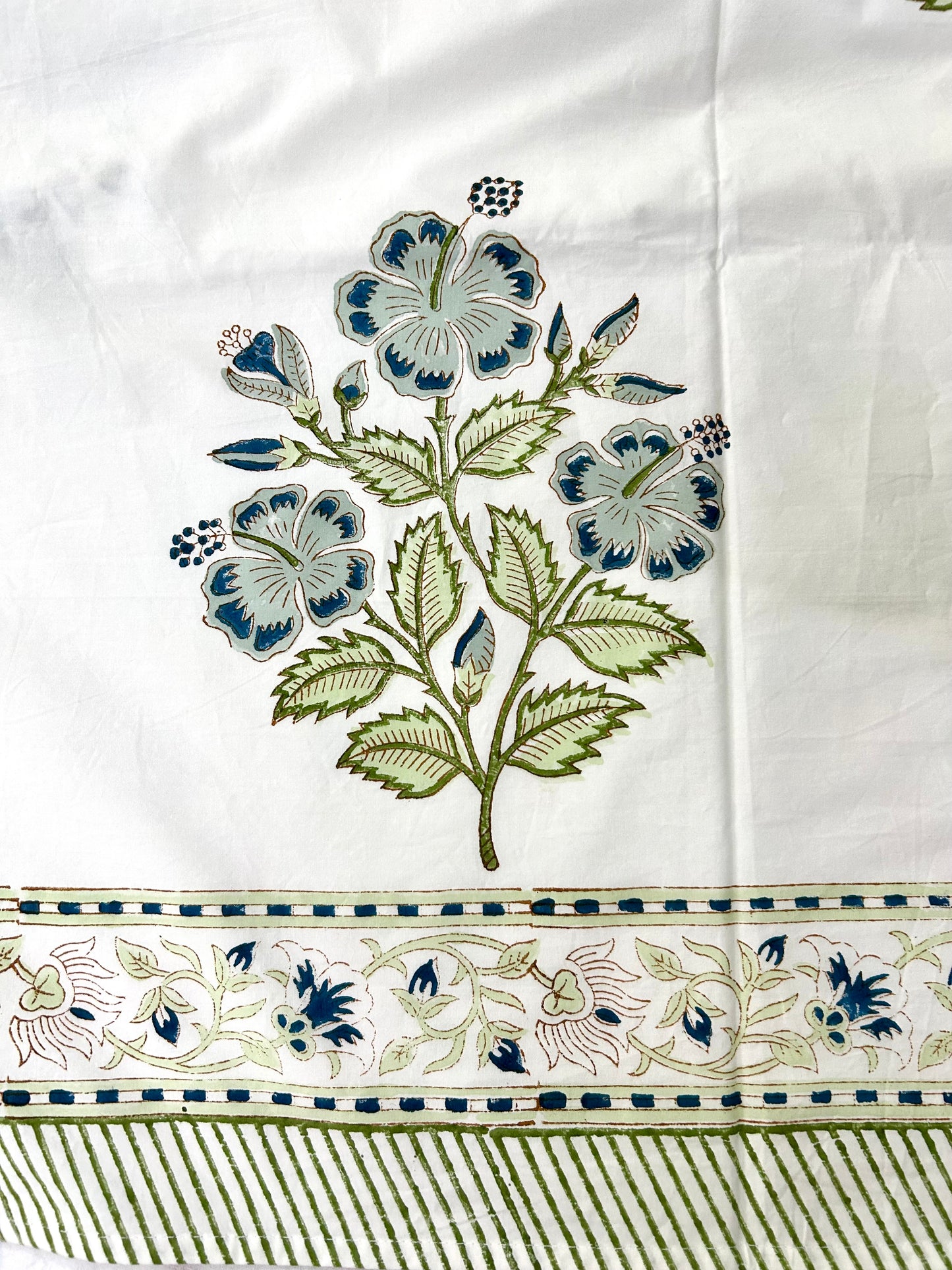 Sanvi Block Printed White Cotton Bedsheet(108x108)