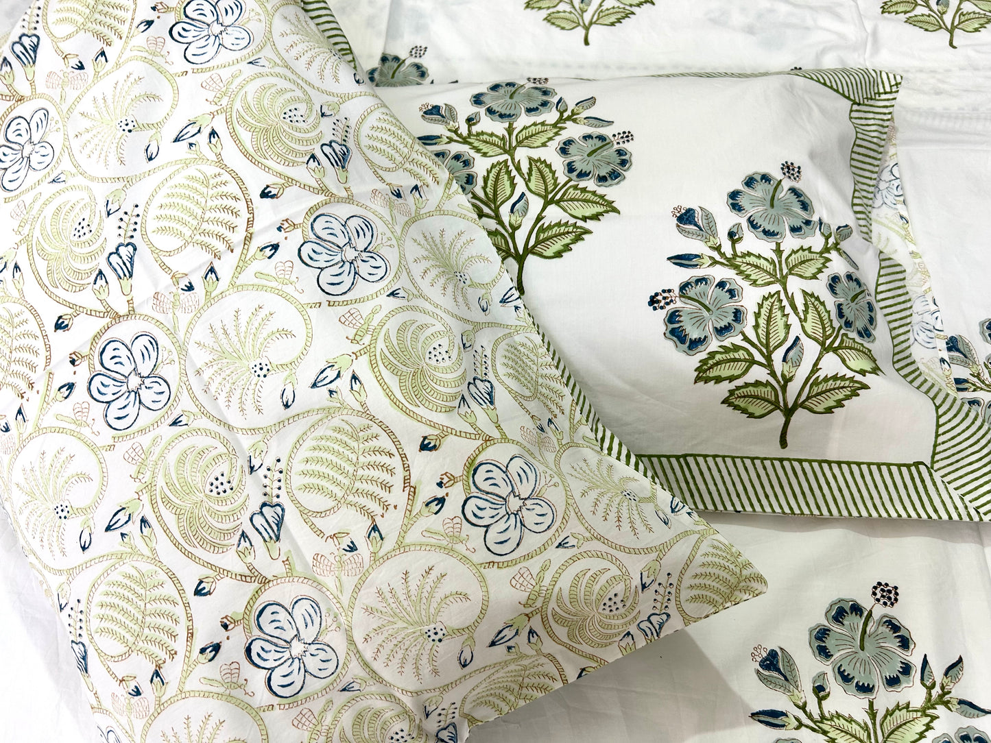 Sanvi Block Printed White Cotton Bedsheet(108x108)