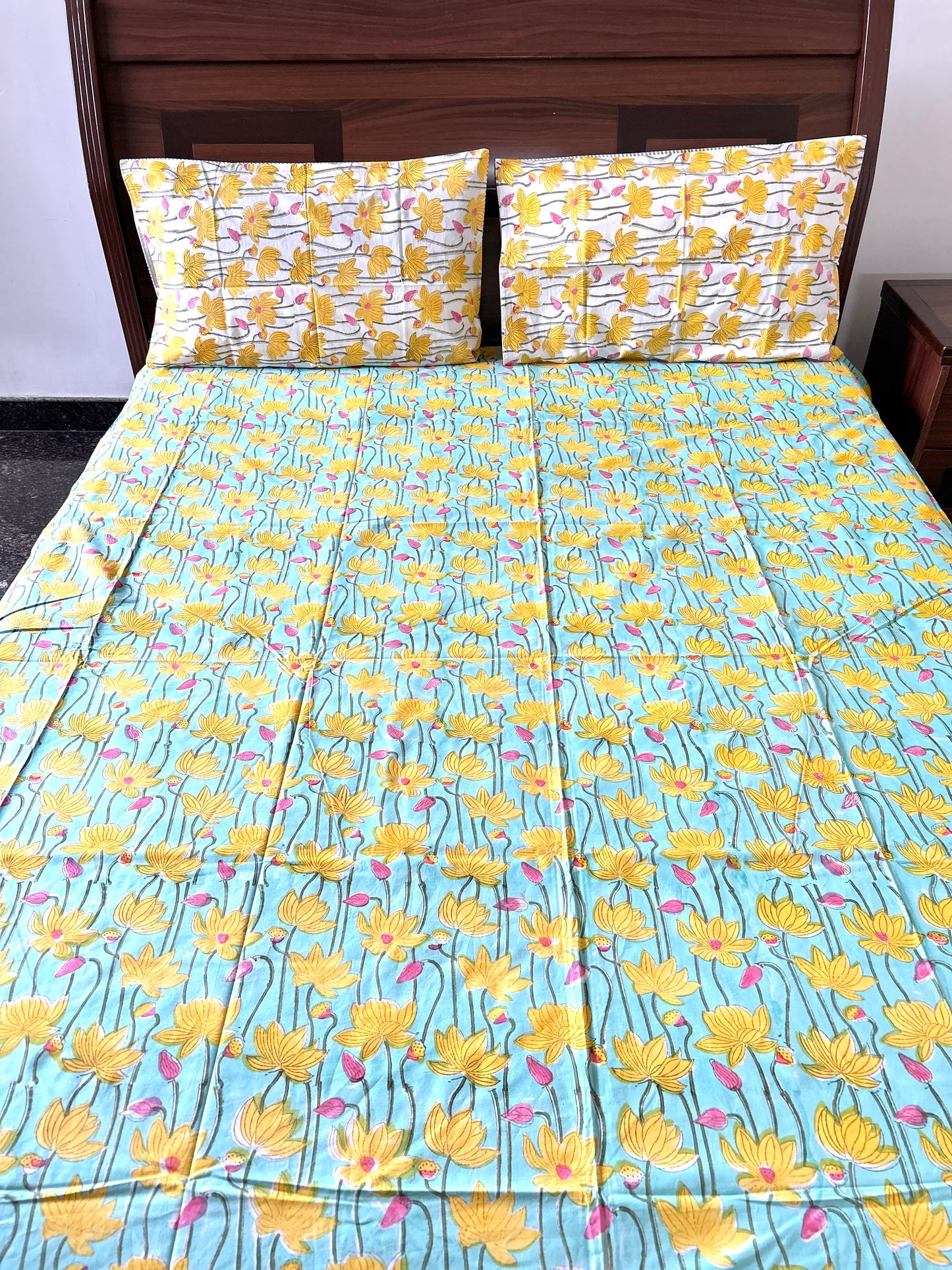 Sea Green Block Printed Cotton Bedsheet(108x108)