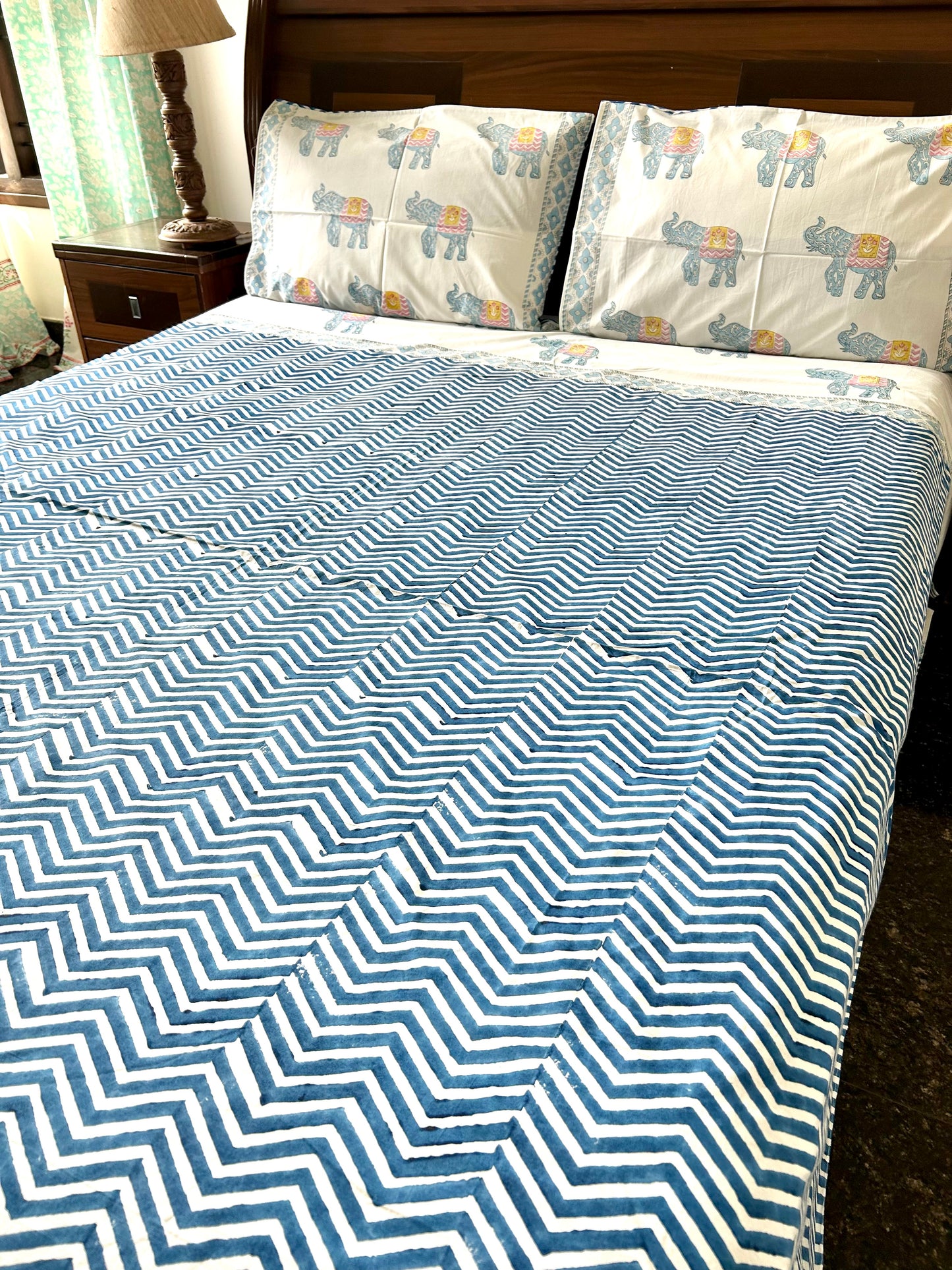 Anvi Block Printed Blue Cotton Bedsheet(90x108)