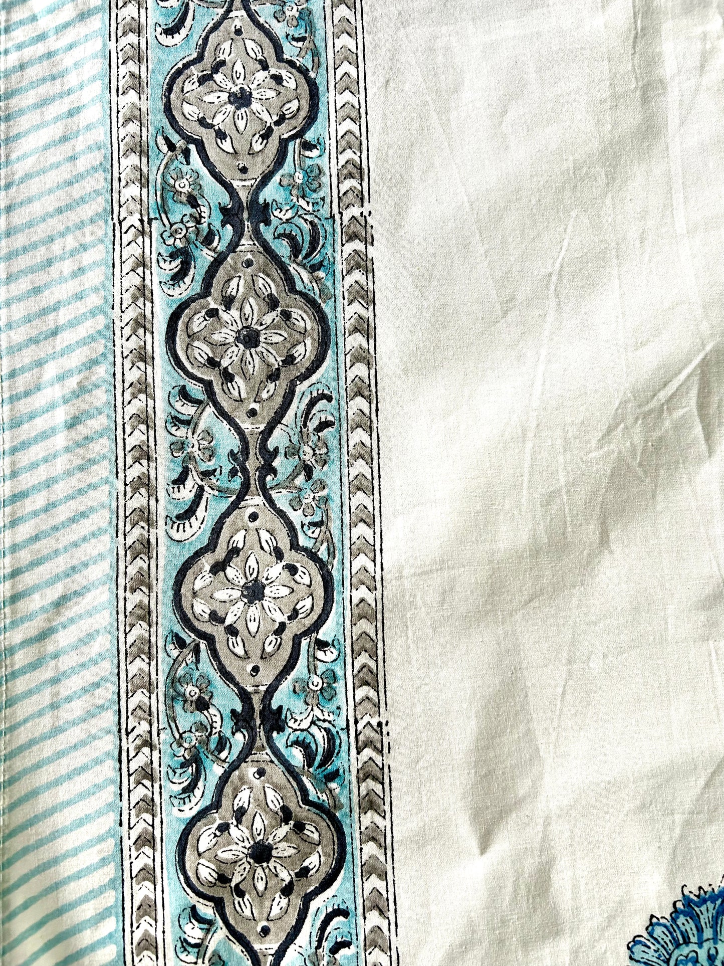 Navya Block Printed White Cotton Bedsheet(108x108)