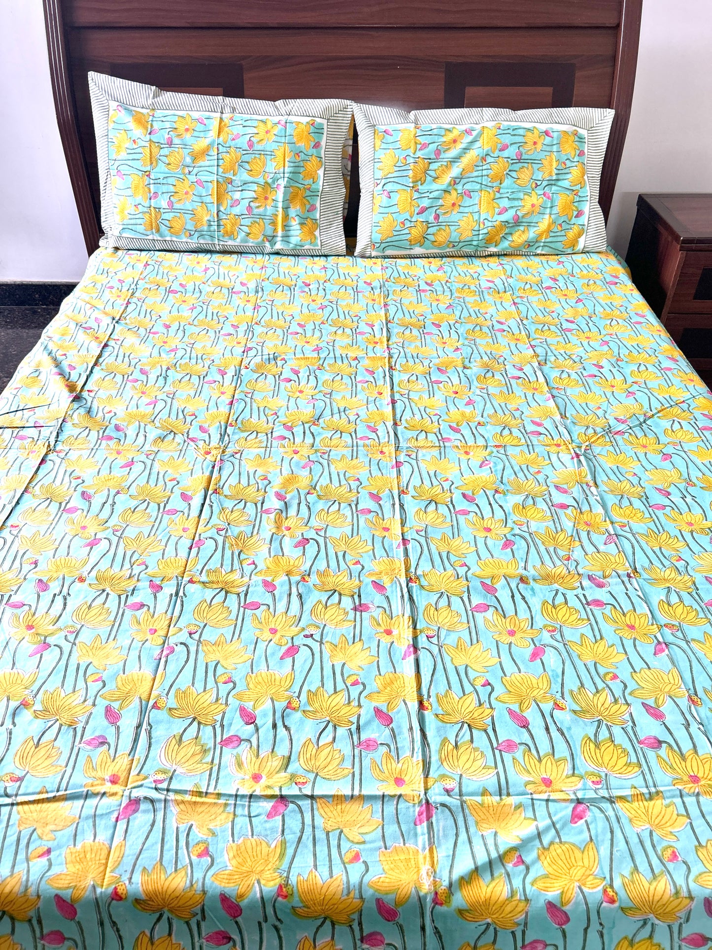 Sea Green Block Printed Cotton Bedsheet(90x108)