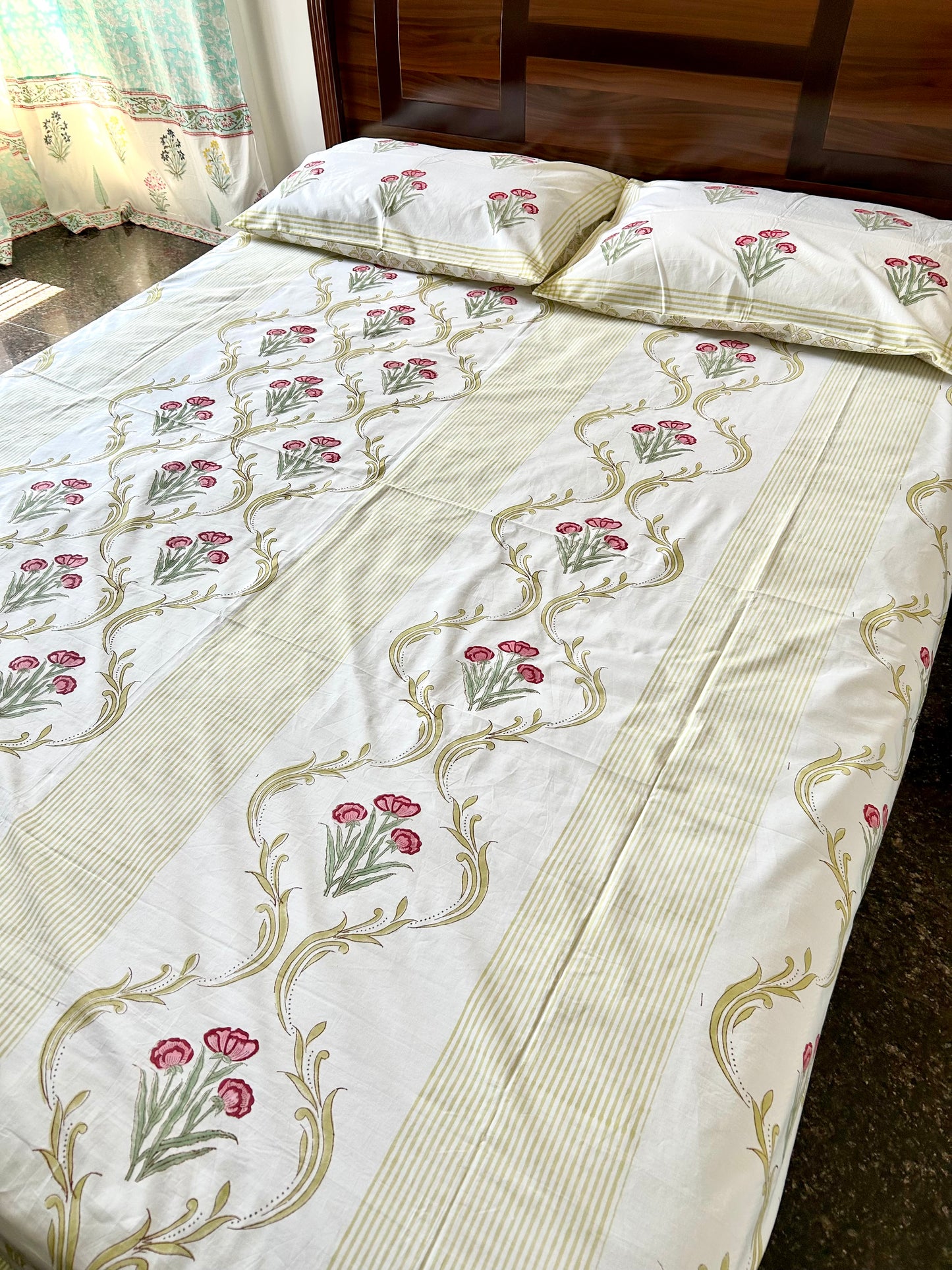 Trisha Block Printed White Cotton Bedsheet(90X108)