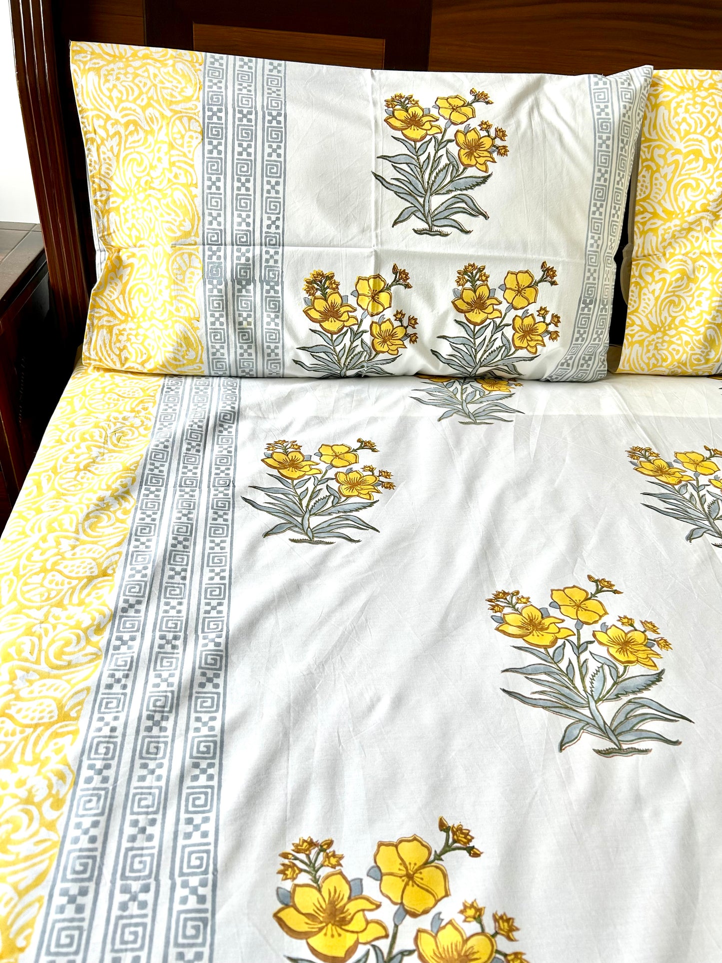Kaner Block Printed Yellow Cotton Bedsheet(90x108)