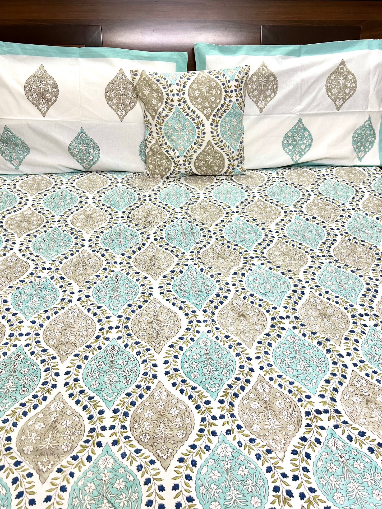 Tarang Block Print Beige Cotton Bedsheet(90x108)