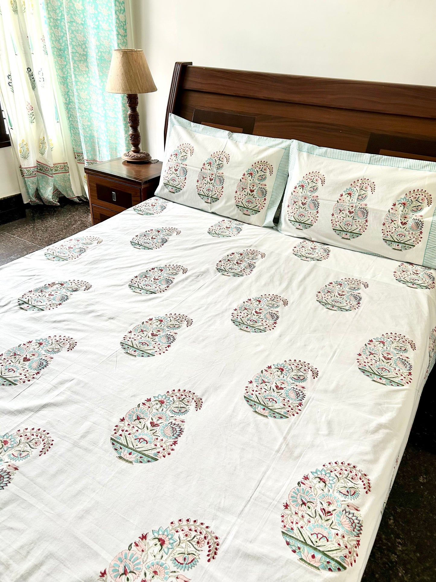 Amya Block Printed Cotton Bedsheet(90x108)