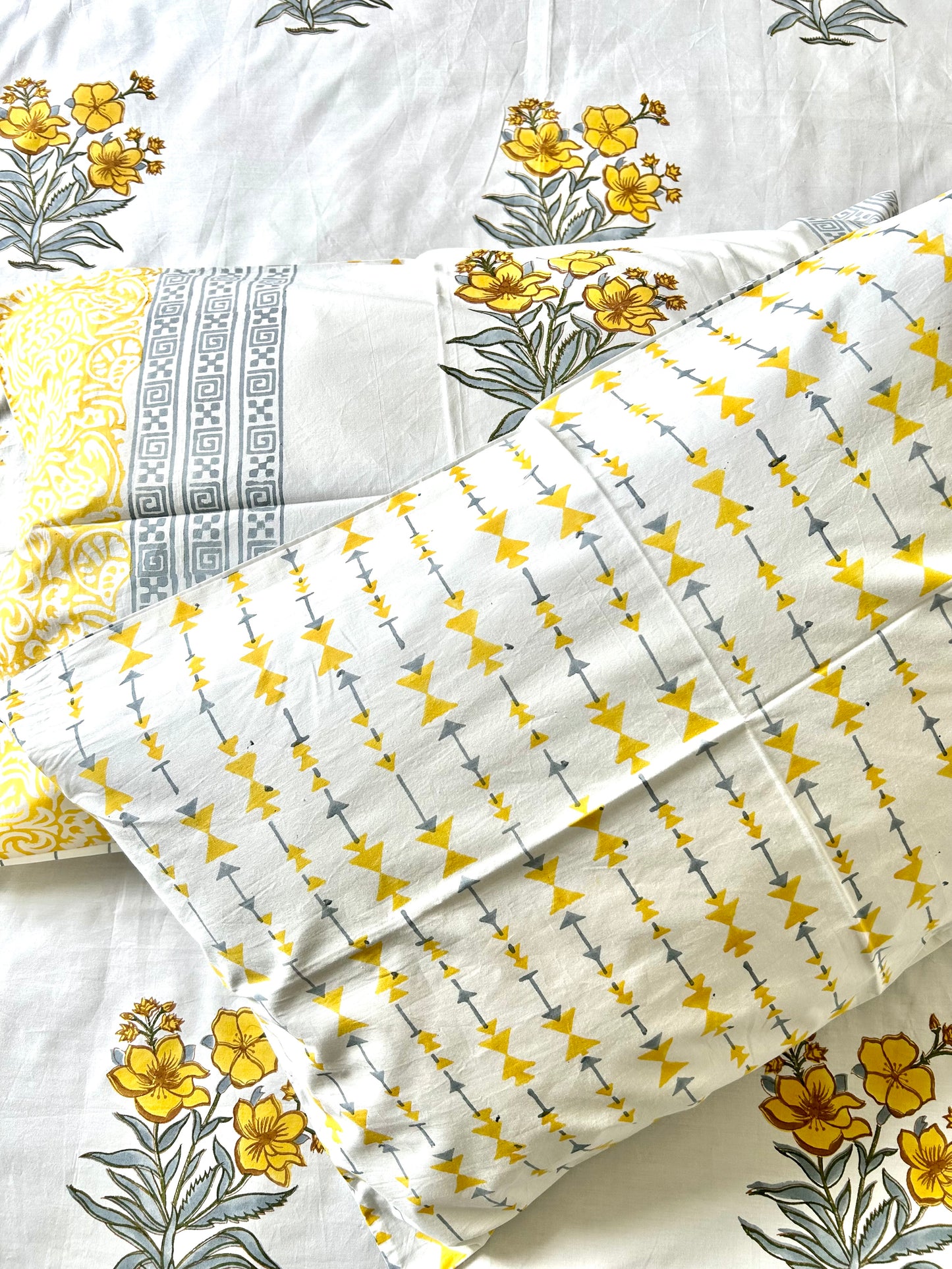 Kaner Block Printed Yellow Cotton Bedsheet(90x108)