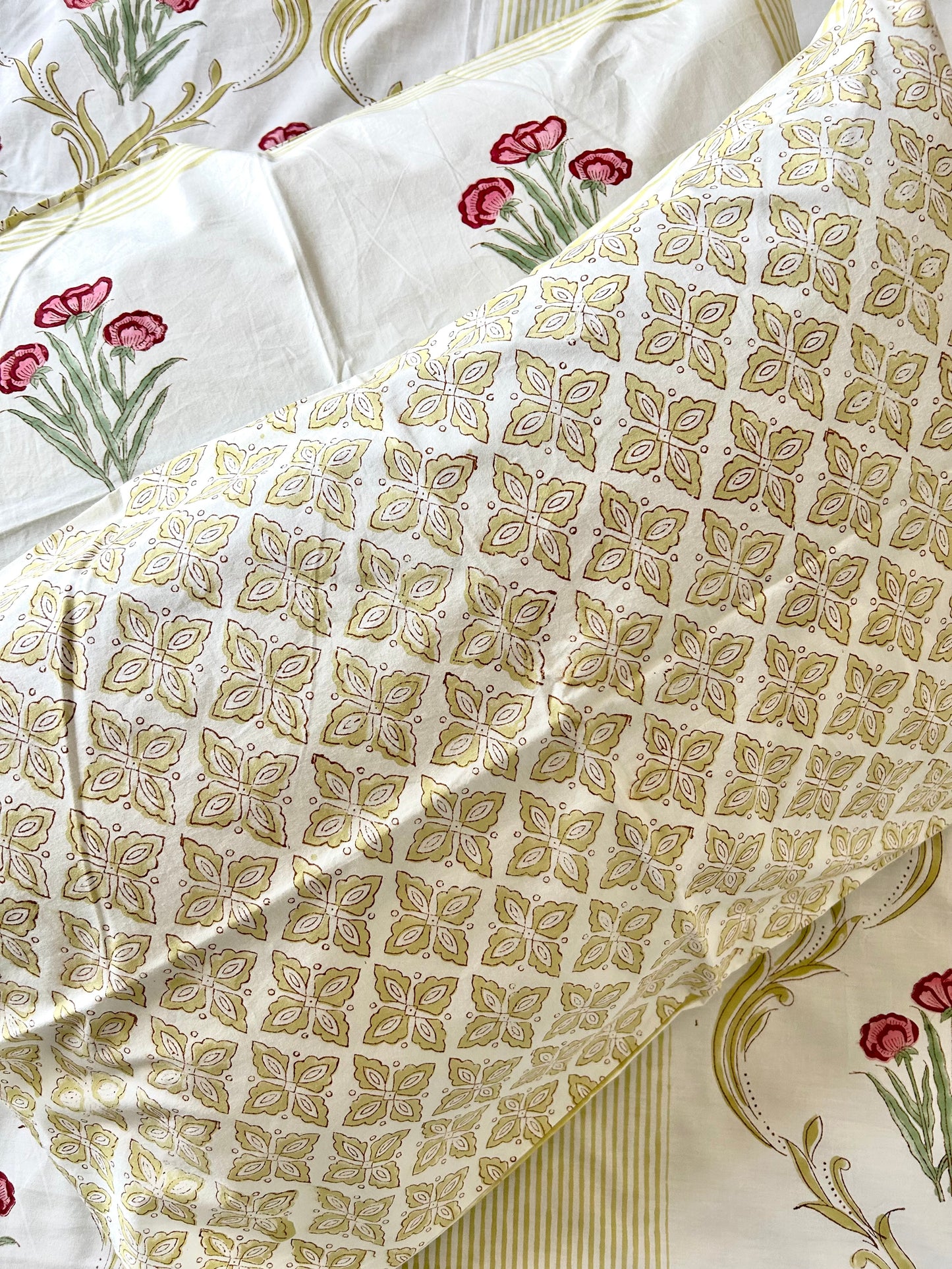 Trisha Block Printed White Cotton Bedsheet(90X108)