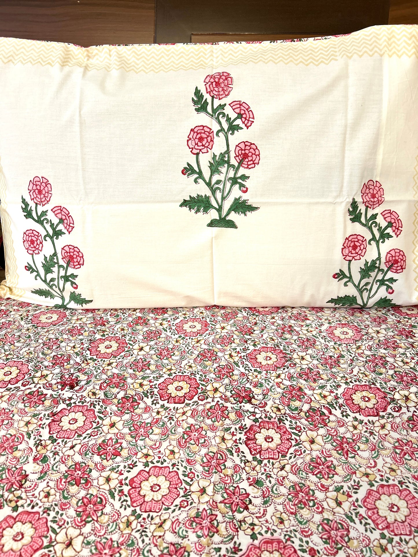 Pink floral Block Printed Cotton Bedsheet(90x108)