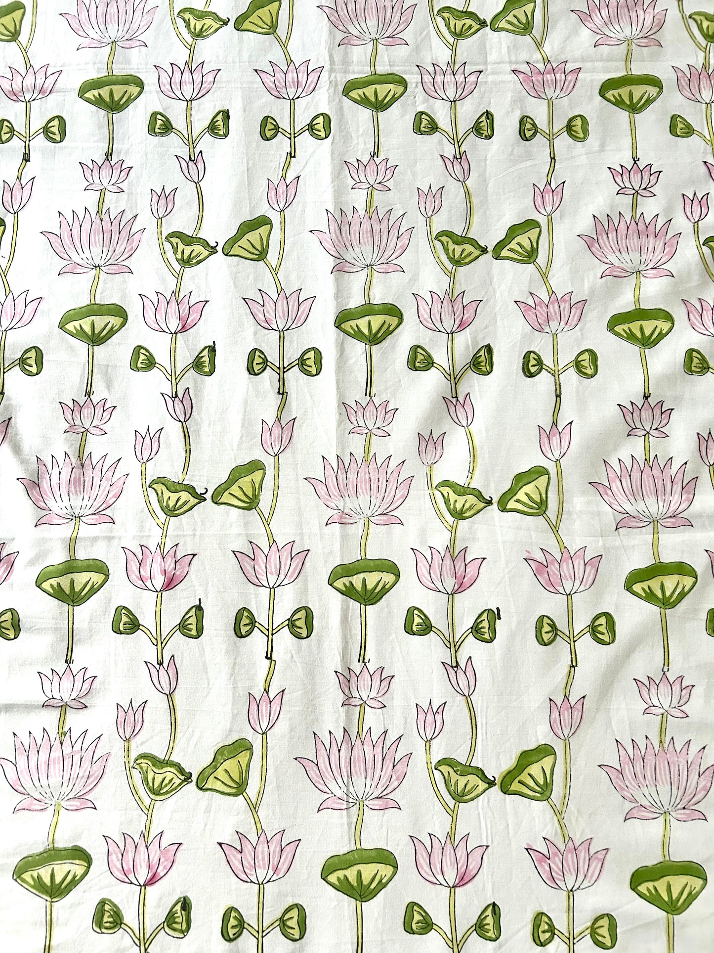 Srinika Block Printed White Cotton Bedsheet(90x108)